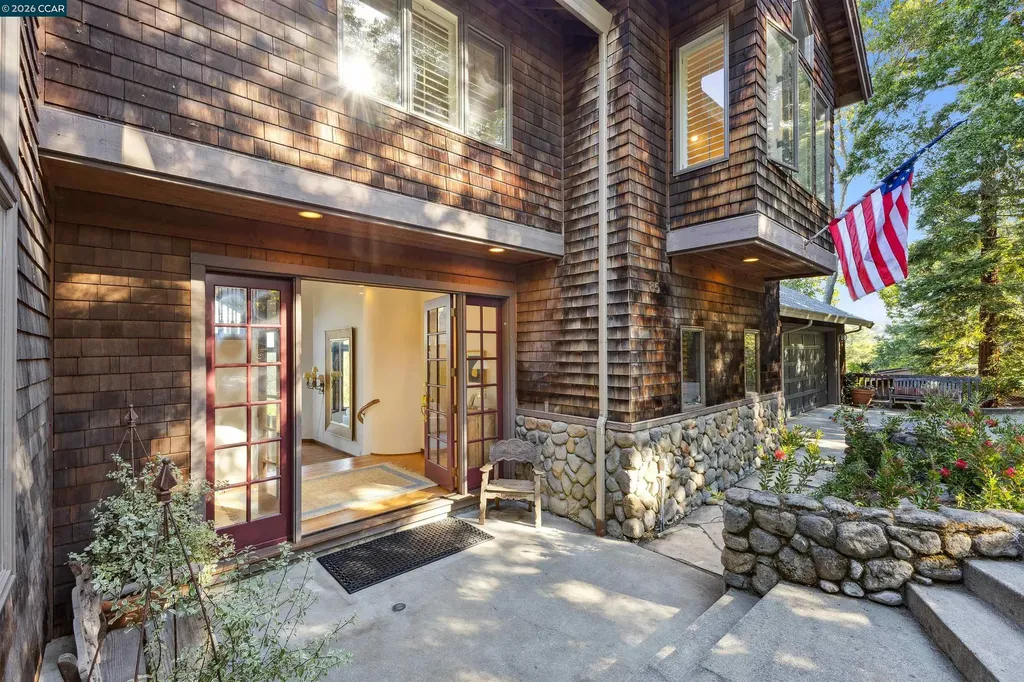 85 La Cuesta Road Orinda CA 94563