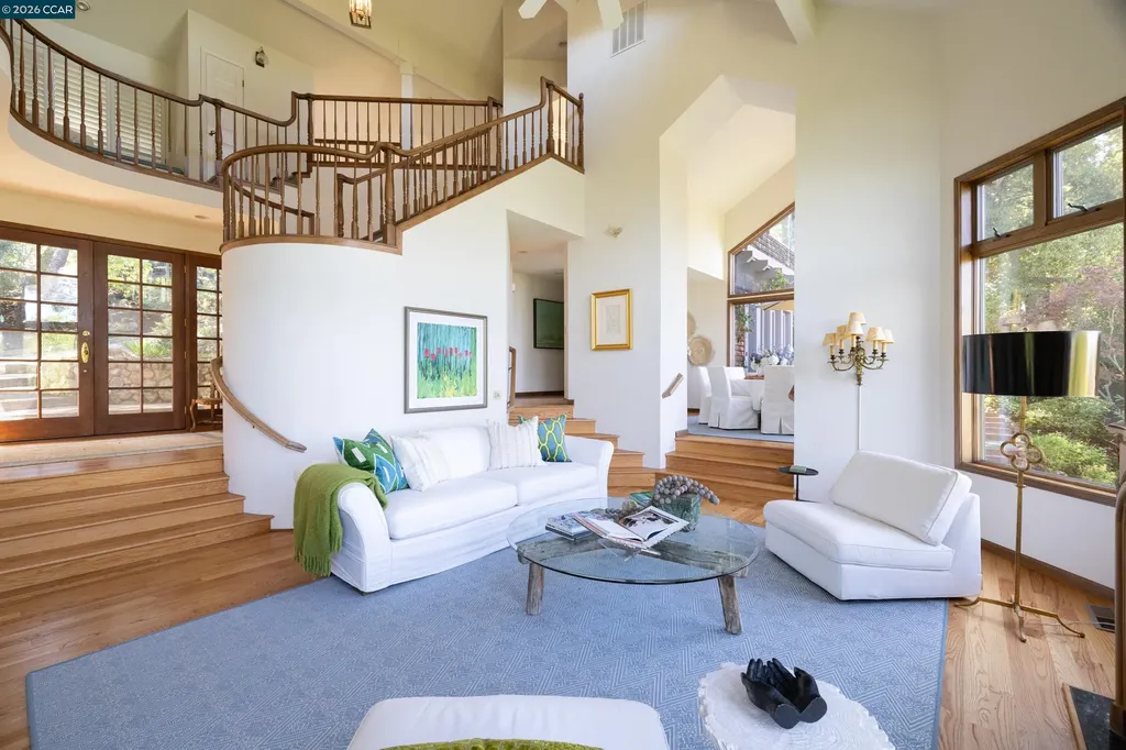 85 La Cuesta Road Orinda CA 94563