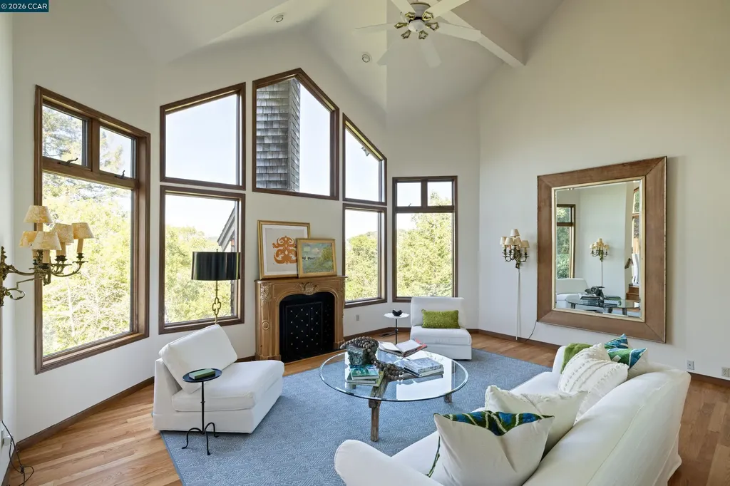 85 La Cuesta Road Orinda CA 94563