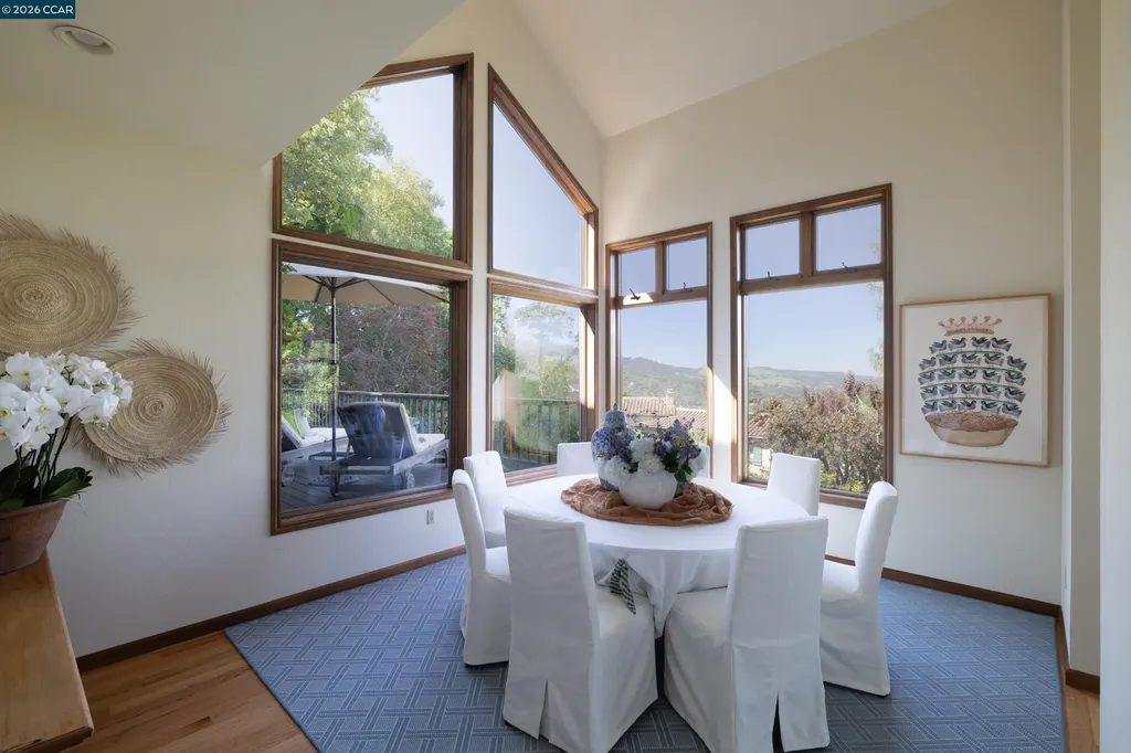 85 La Cuesta Road Orinda CA 94563