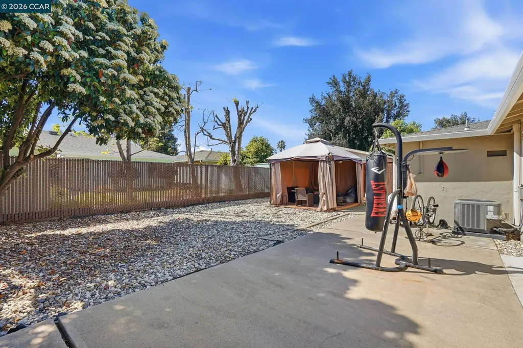 322 Tregallas Road Antioch CA 94509