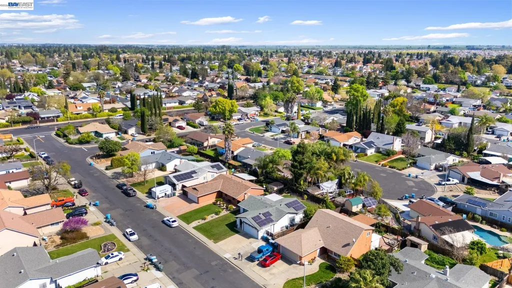 1143 Bedford Vacaville CA 95687