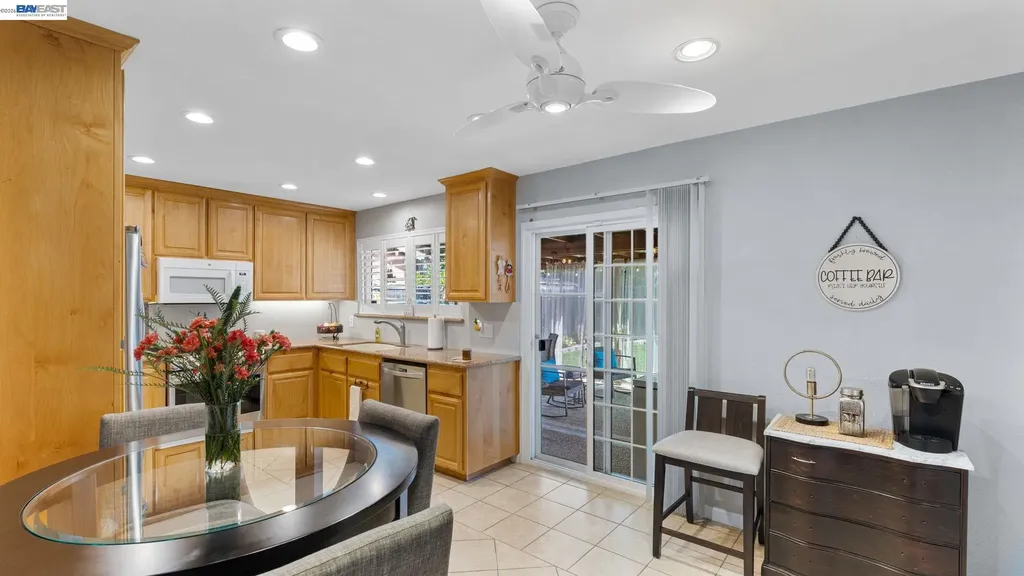 1143 Bedford Vacaville CA 95687