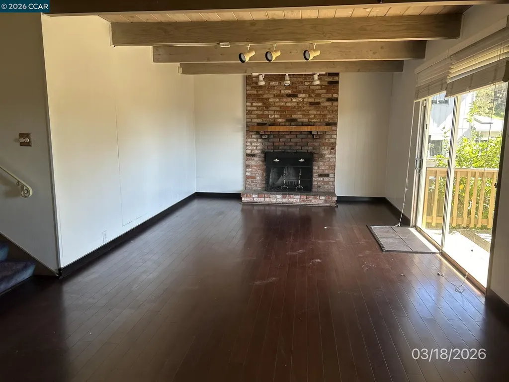 6233 Leona Street Oakland CA 94605