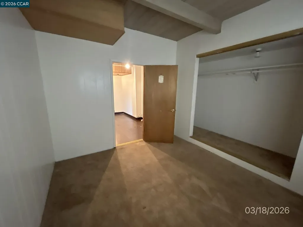 6233 Leona Street Oakland CA 94605