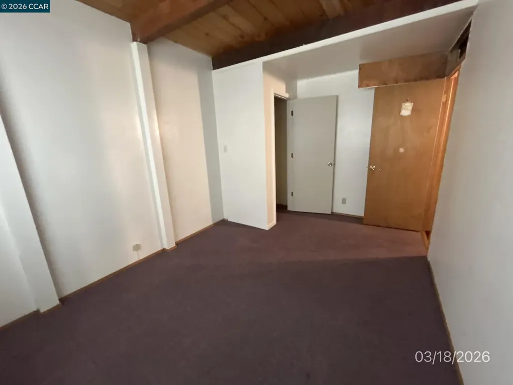 6233 Leona Street Oakland CA 94605
