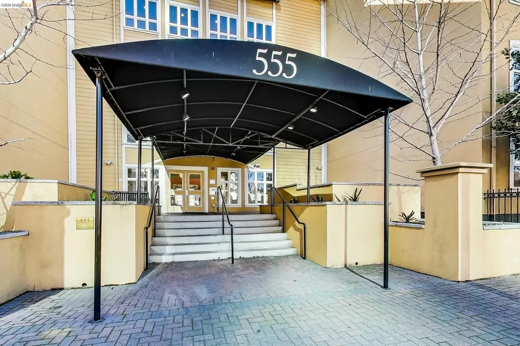 555 10th Street Oakland CA 94607