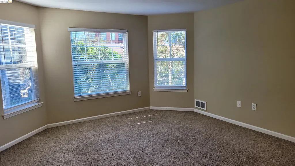 555 10th Street Oakland CA 94607