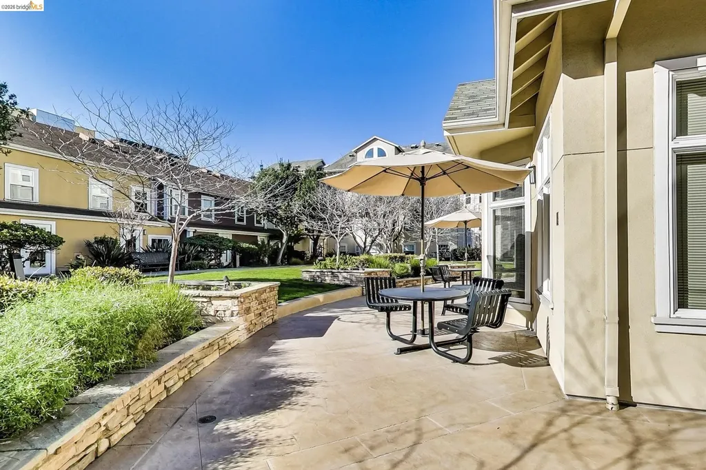 555 10th Street Oakland CA 94607