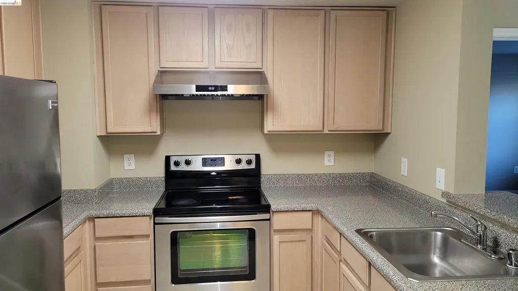 555 10th Street Oakland CA 94607