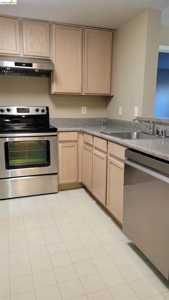555 10th Street Oakland CA 94607