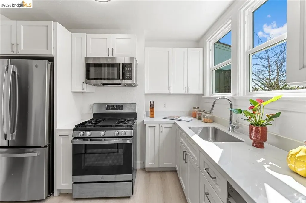 2144-2148 Curtis Street Berkeley CA 94702