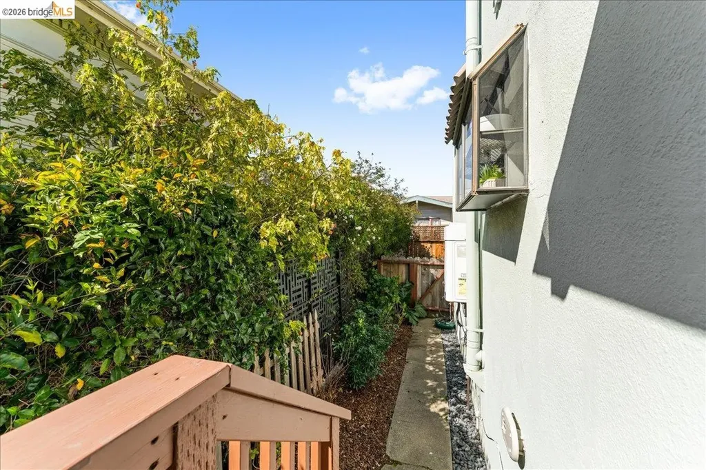 2144-2148 Curtis Street Berkeley CA 94702