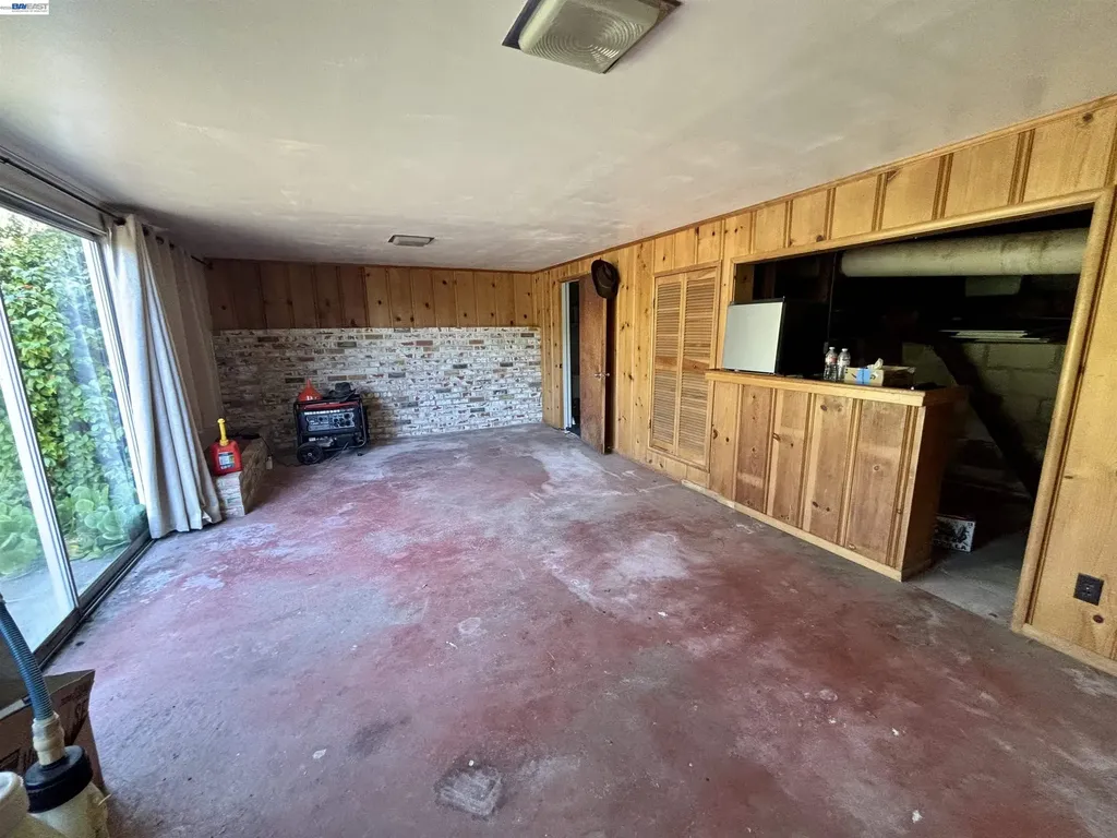 4101 Mountain View Avenue Oakland CA 94605