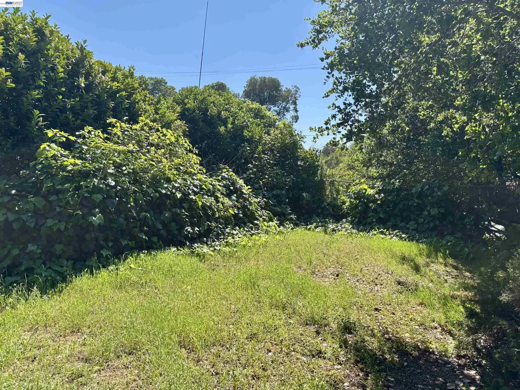 4101 Mountain View Avenue Oakland CA 94605