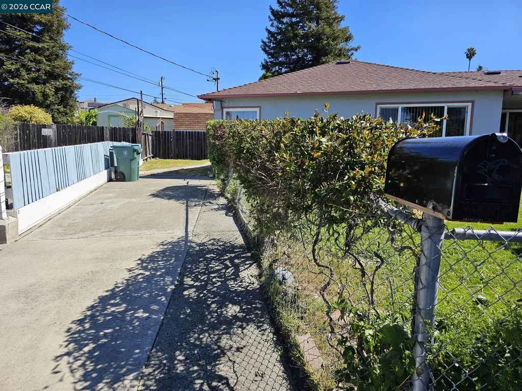 950 Kelvin Court El Sobrante CA 94803
