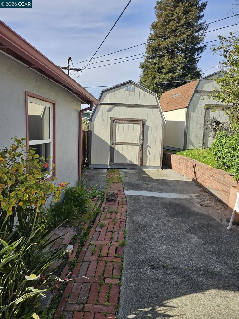 950 Kelvin Court El Sobrante CA 94803