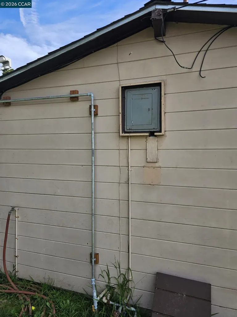 950 Kelvin Court El Sobrante CA 94803