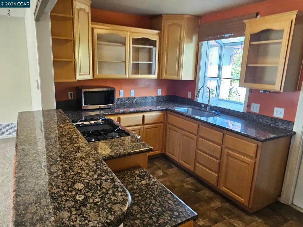 950 Kelvin Court El Sobrante CA 94803