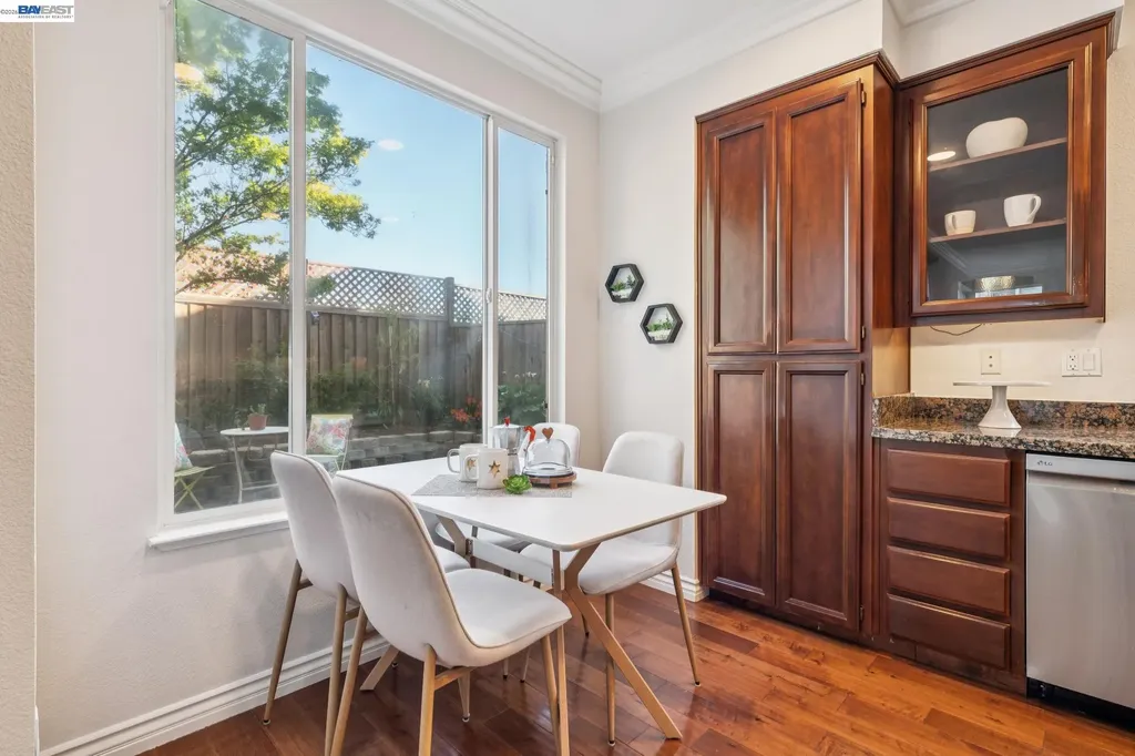 321 Ratto Road Alameda CA 94502