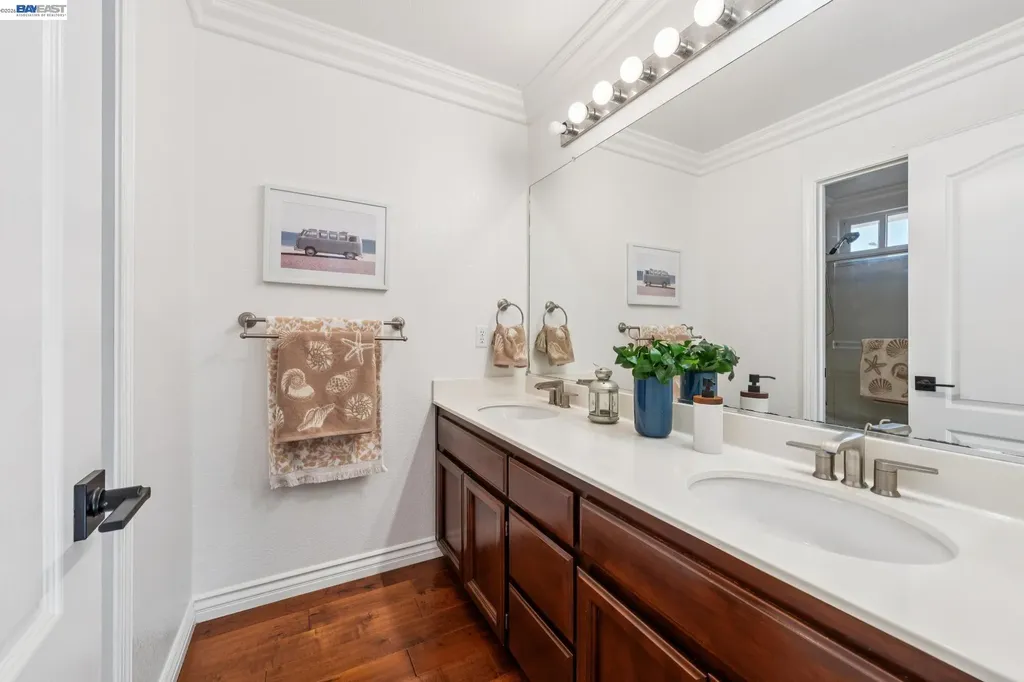 321 Ratto Road Alameda CA 94502