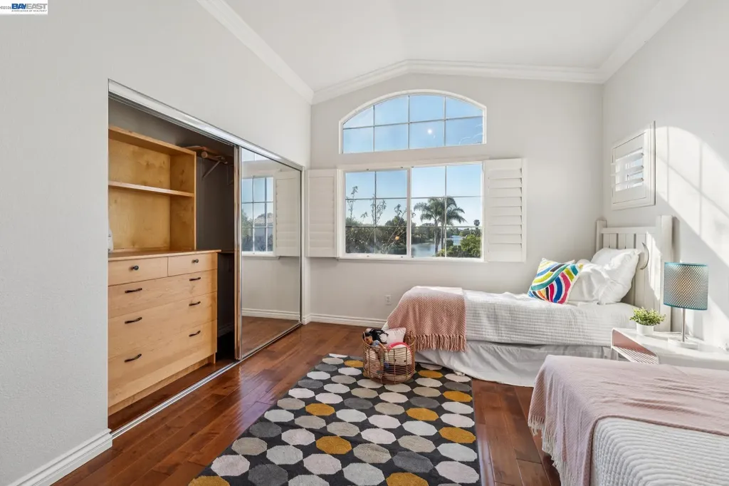 321 Ratto Road Alameda CA 94502