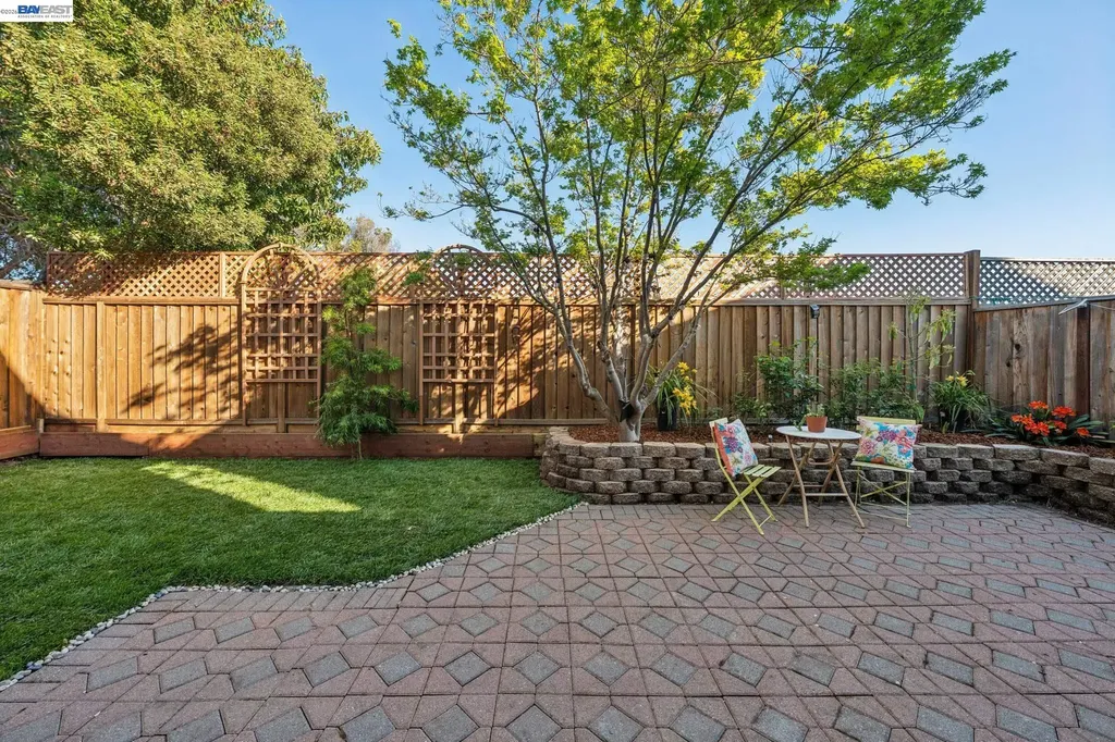 321 Ratto Road Alameda CA 94502
