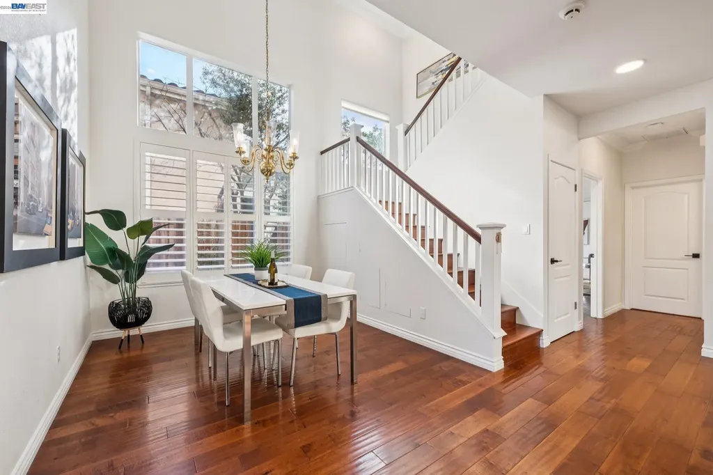 321 Ratto Road Alameda CA 94502