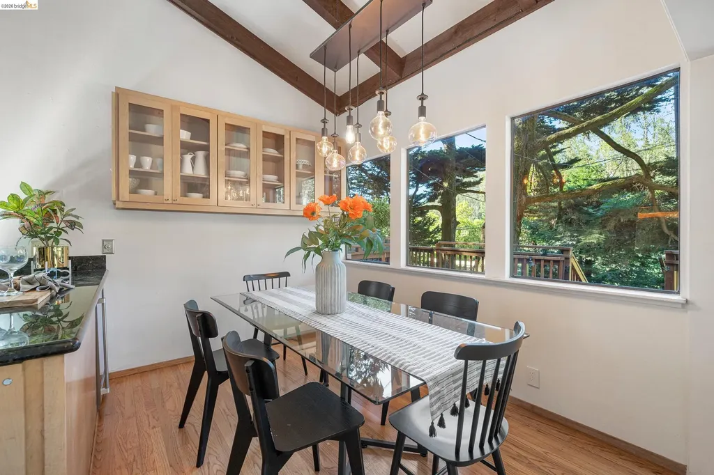6600 Heather Ridge Way Oakland CA 94611