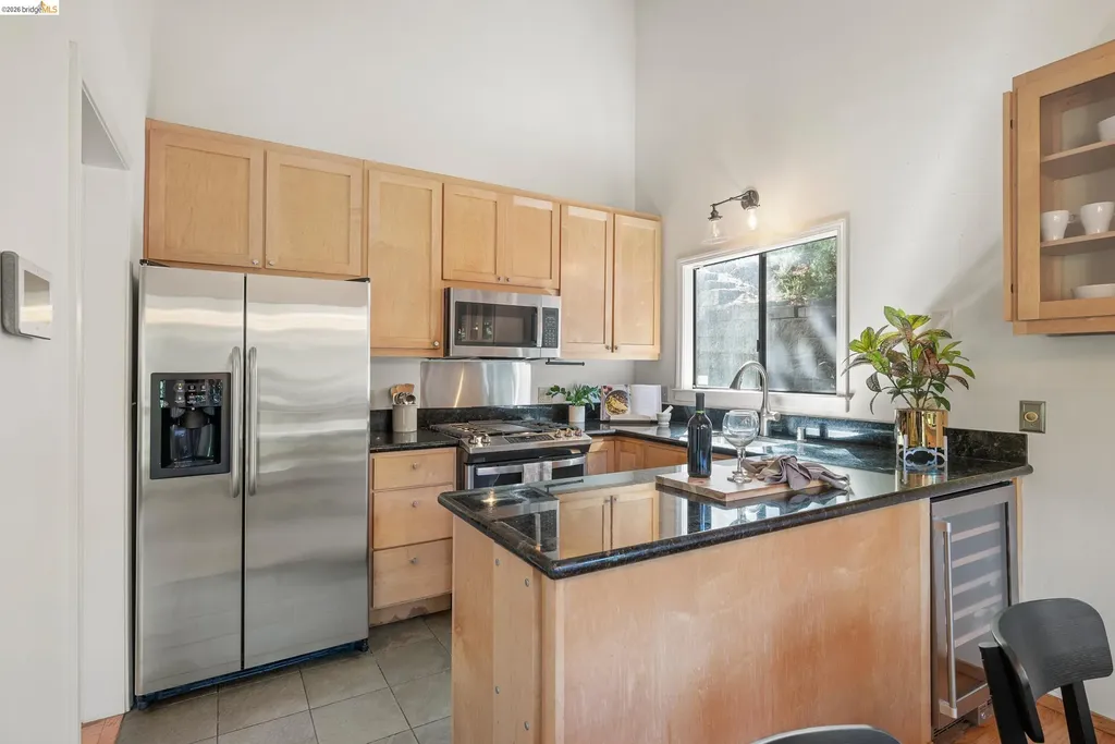 6600 Heather Ridge Way Oakland CA 94611