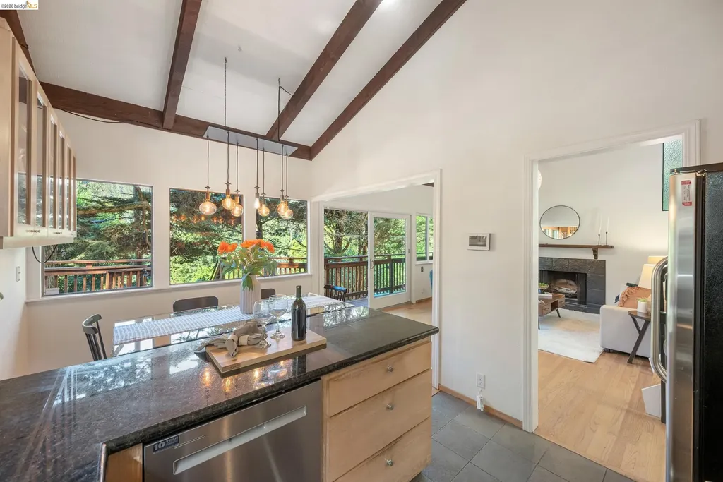 6600 Heather Ridge Way Oakland CA 94611