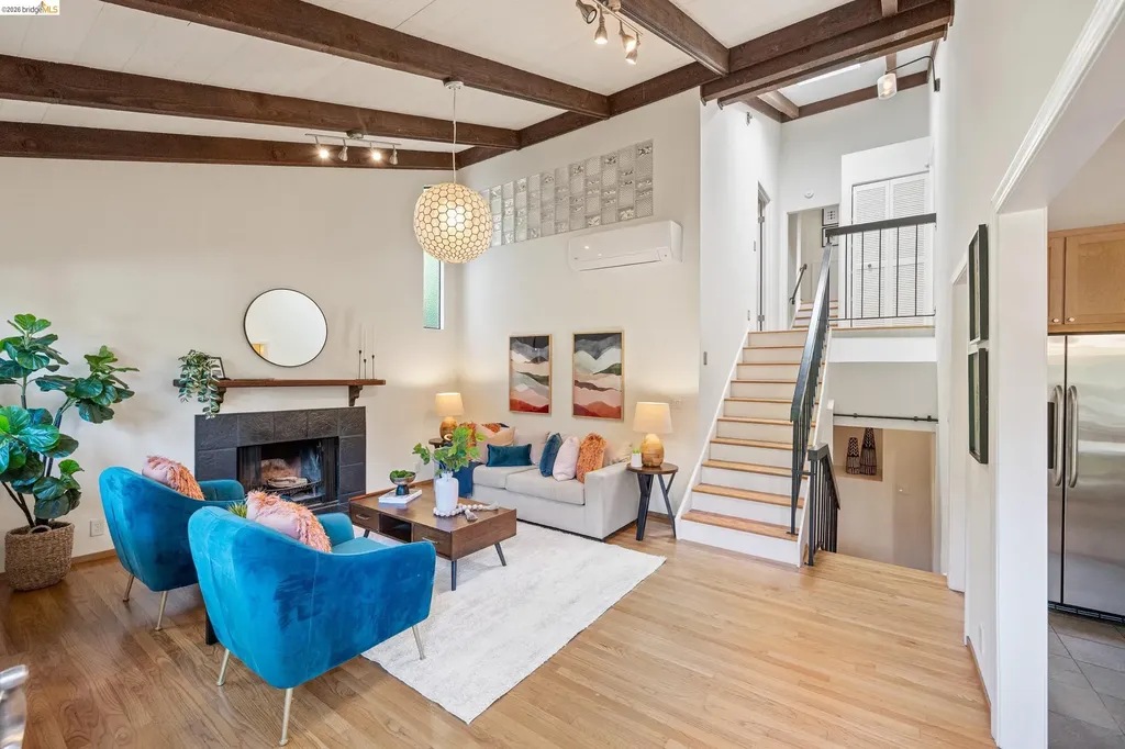 6600 Heather Ridge Way Oakland CA 94611