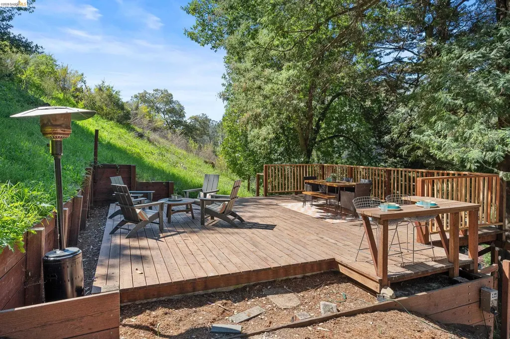 6600 Heather Ridge Way Oakland CA 94611