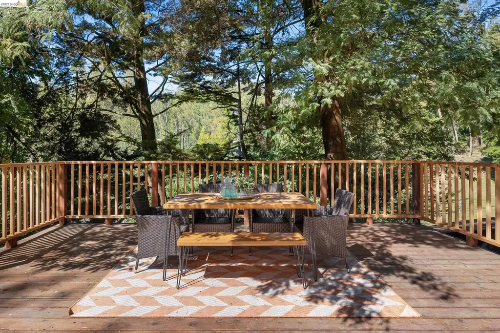 6600 Heather Ridge Way Oakland CA 94611