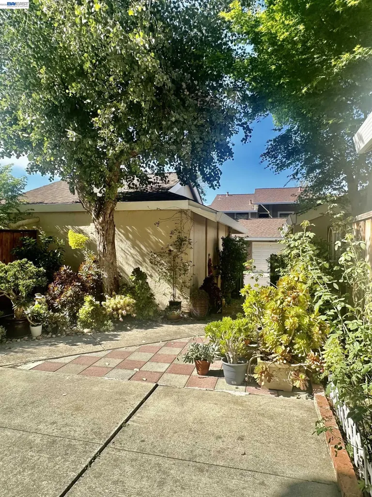 7642 Arbor Creek Circle Dublin CA 94568