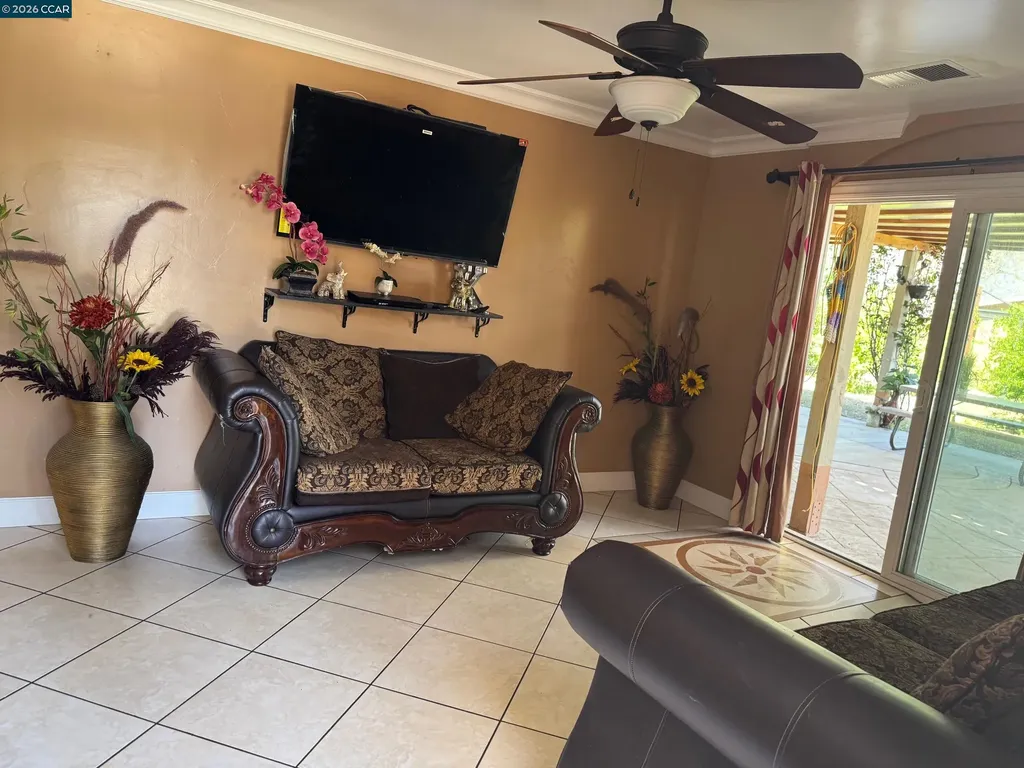 5 Island View Drive Bay Point CA 94565