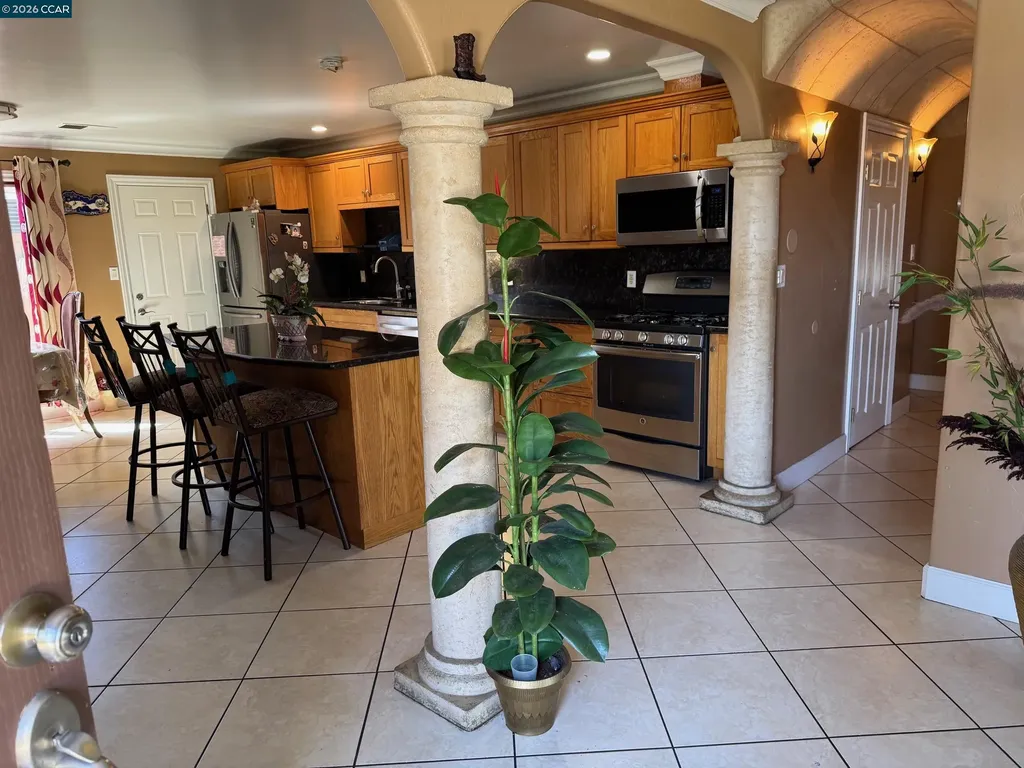 5 Island View Drive Bay Point CA 94565