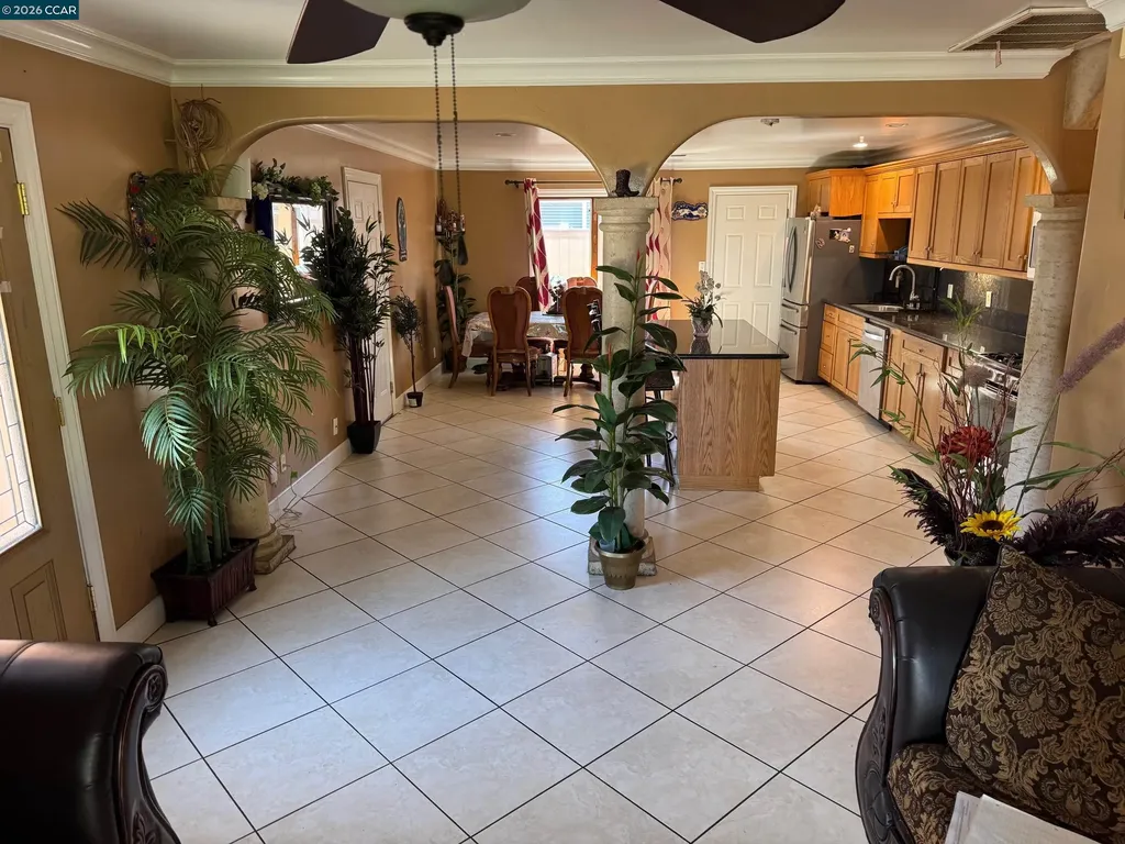 5 Island View Drive Bay Point CA 94565