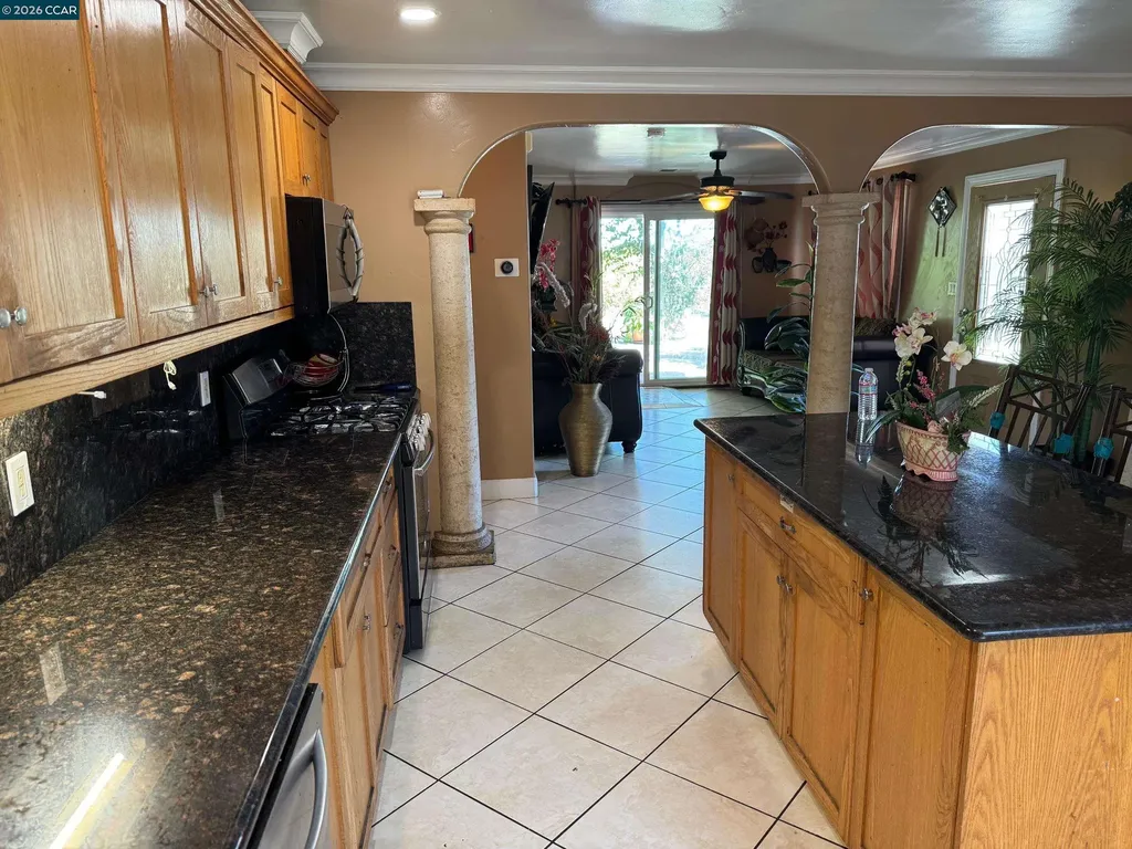 5 Island View Drive Bay Point CA 94565