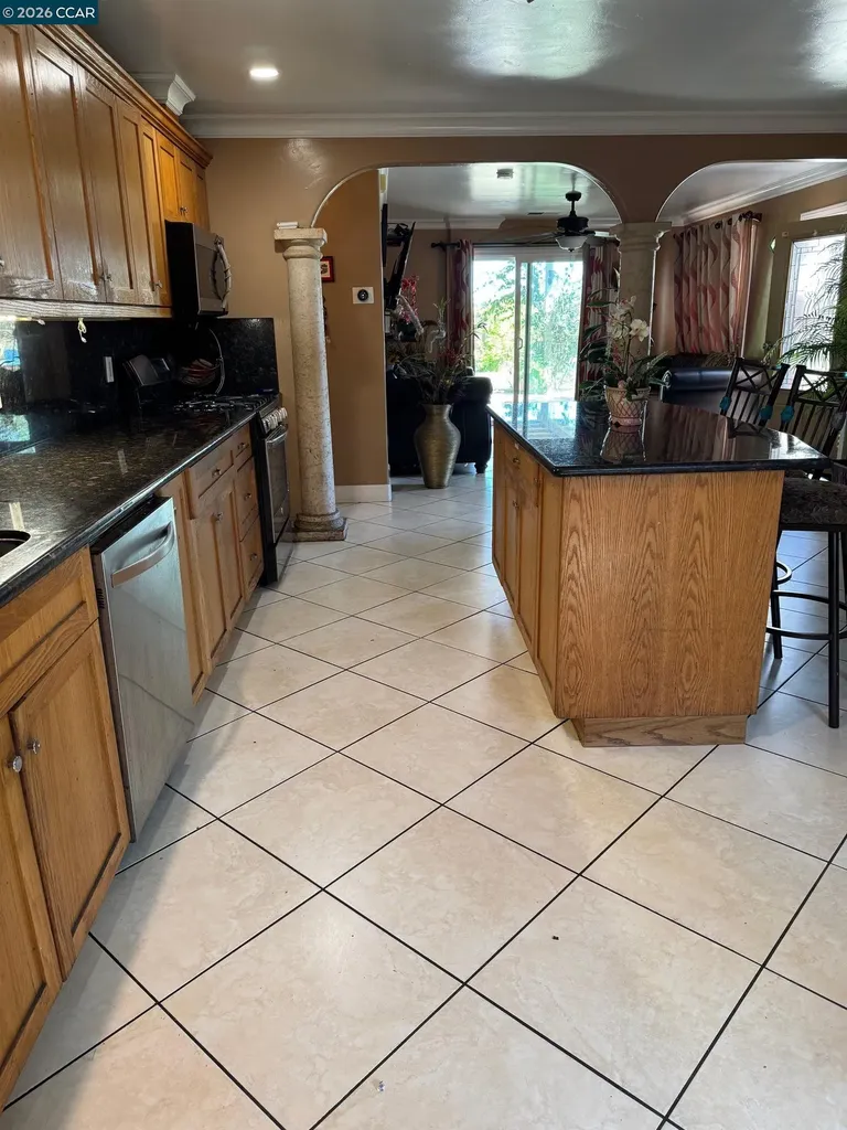 5 Island View Drive Bay Point CA 94565
