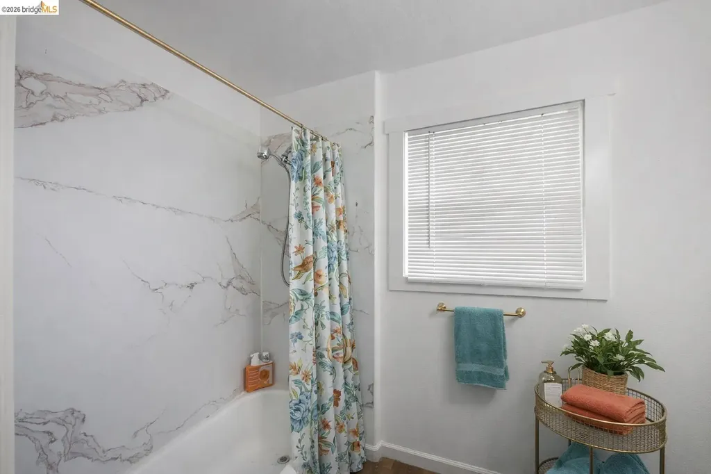 2218 82nd Avenue Oakland CA 94605