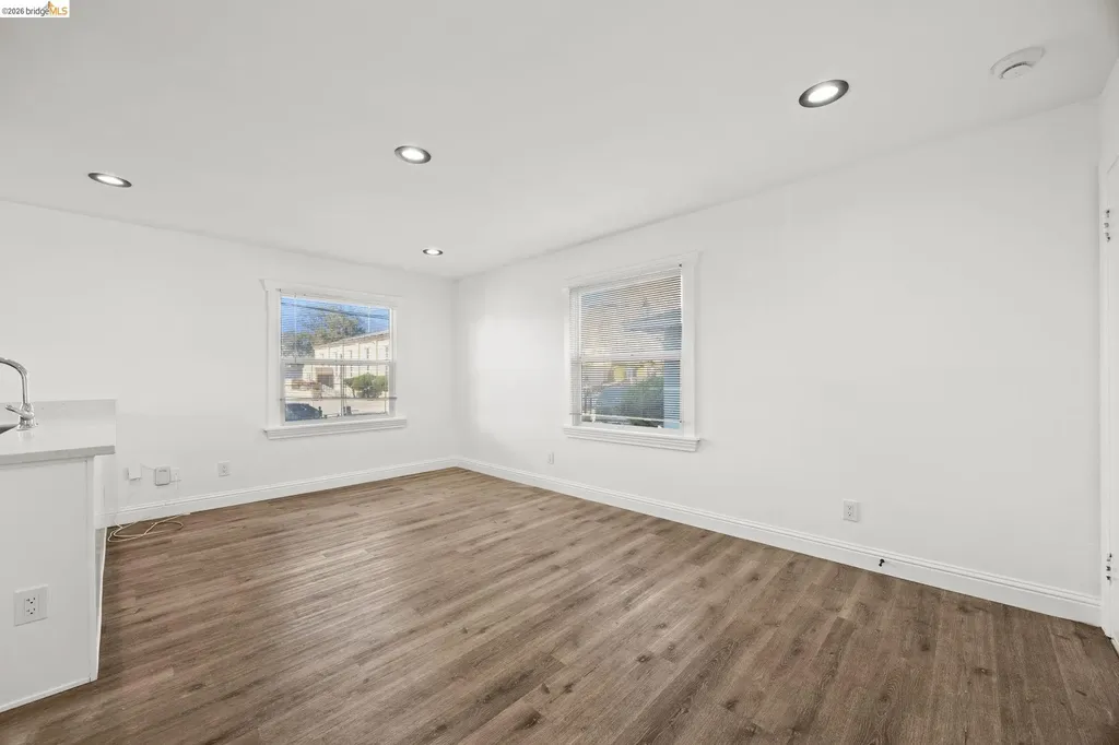 2218 82nd Avenue Oakland CA 94605