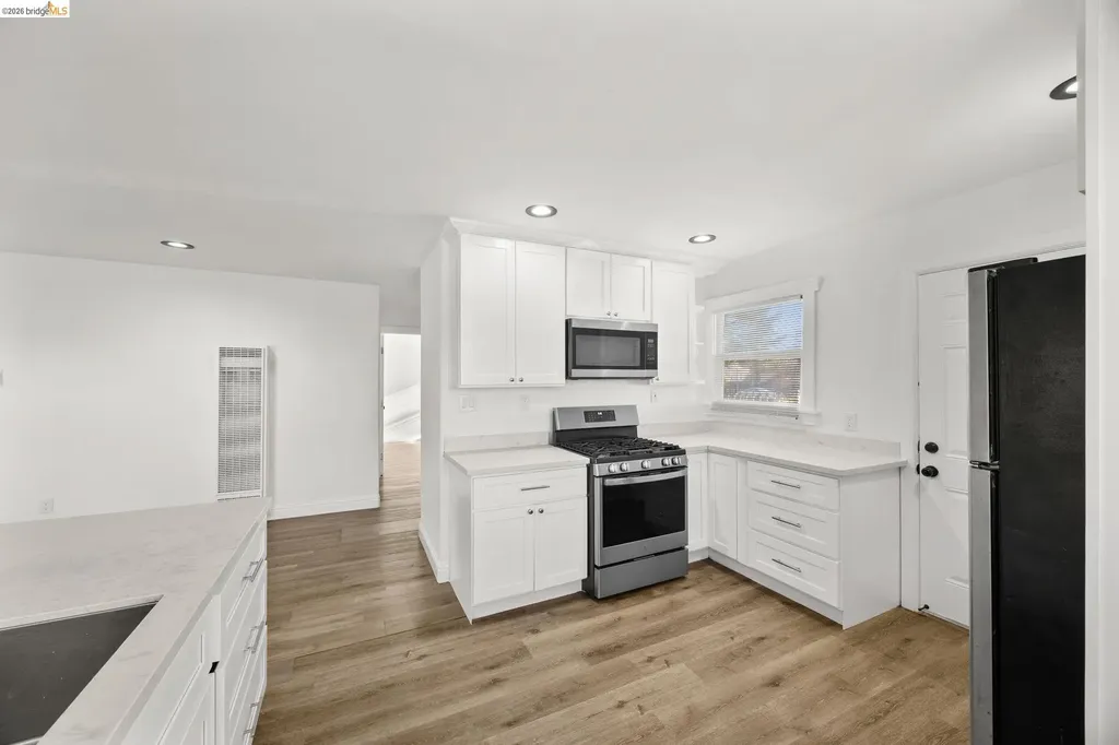 2218 82nd Avenue Oakland CA 94605