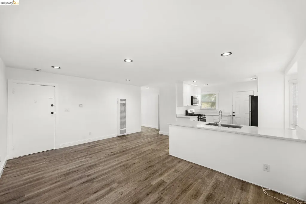 2218 82nd Avenue Oakland CA 94605