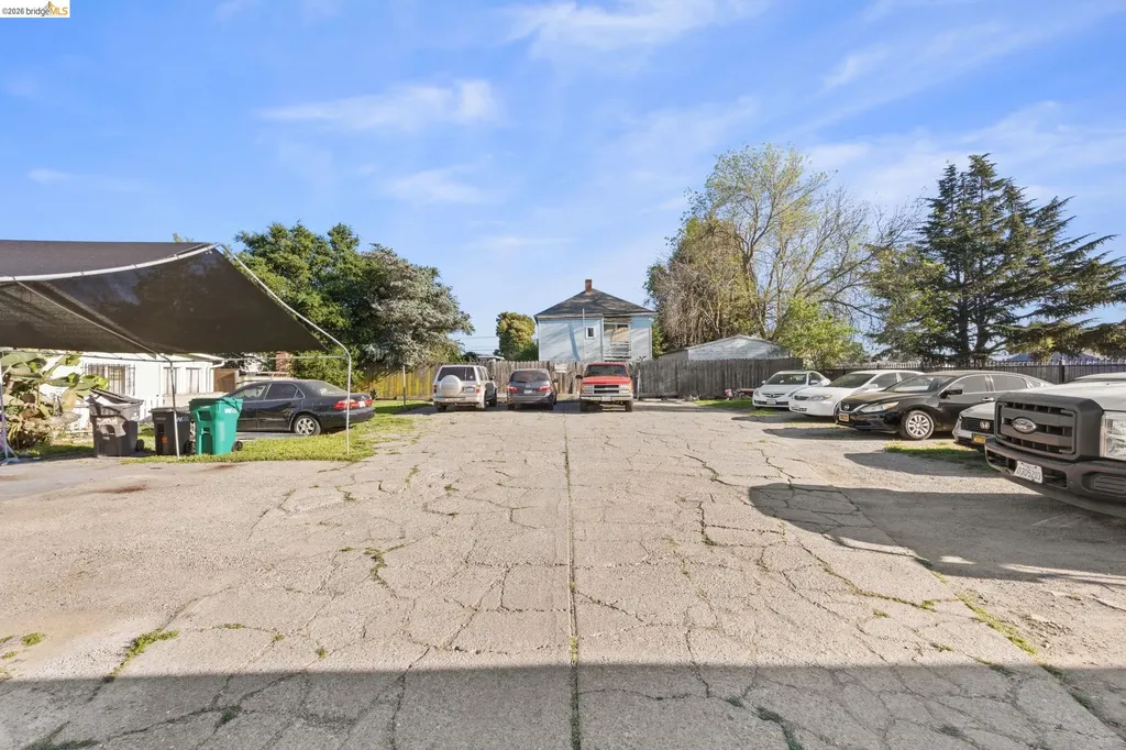 2218 82nd Avenue Oakland CA 94605