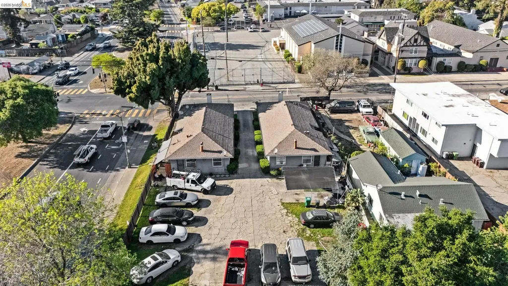 2218 82nd Avenue Oakland CA 94605