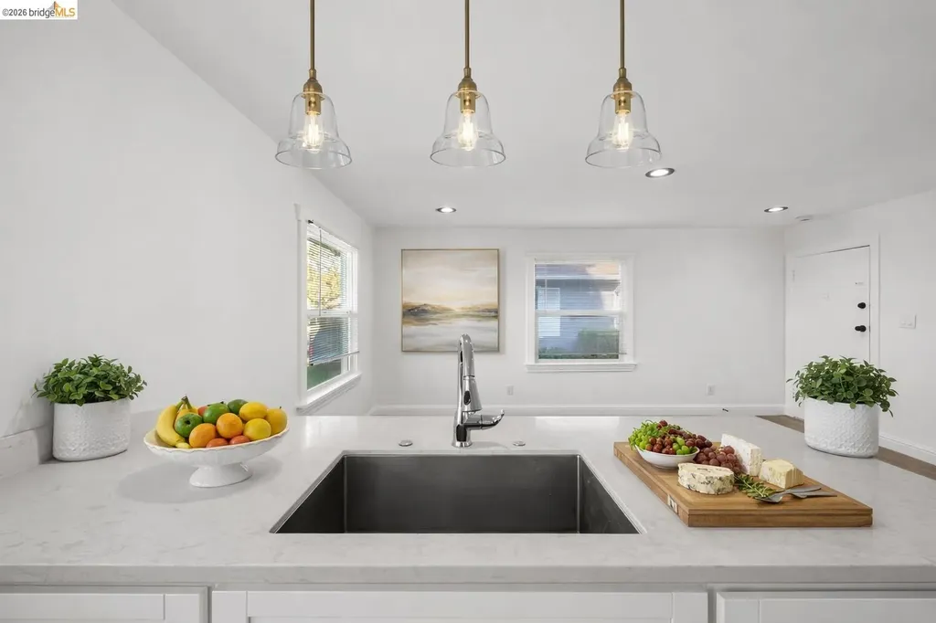 2218 82nd Avenue Oakland CA 94605