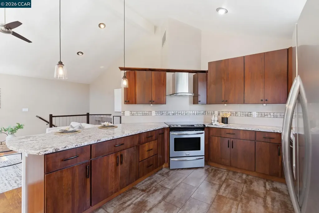 2280 Crest Avenue Martinez CA 94553