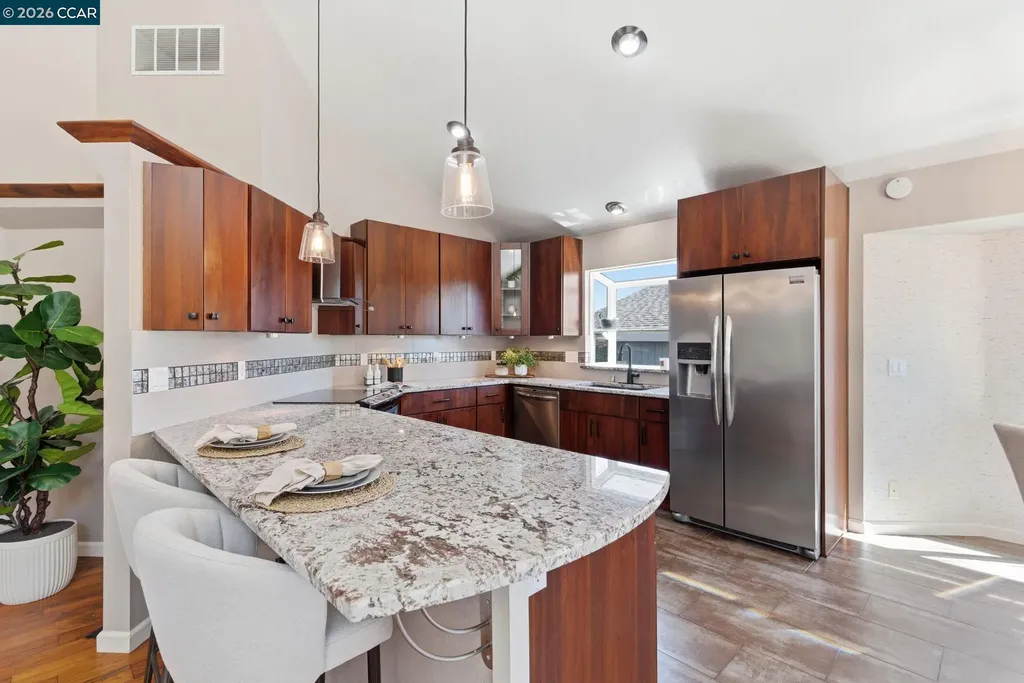 2280 Crest Avenue Martinez CA 94553