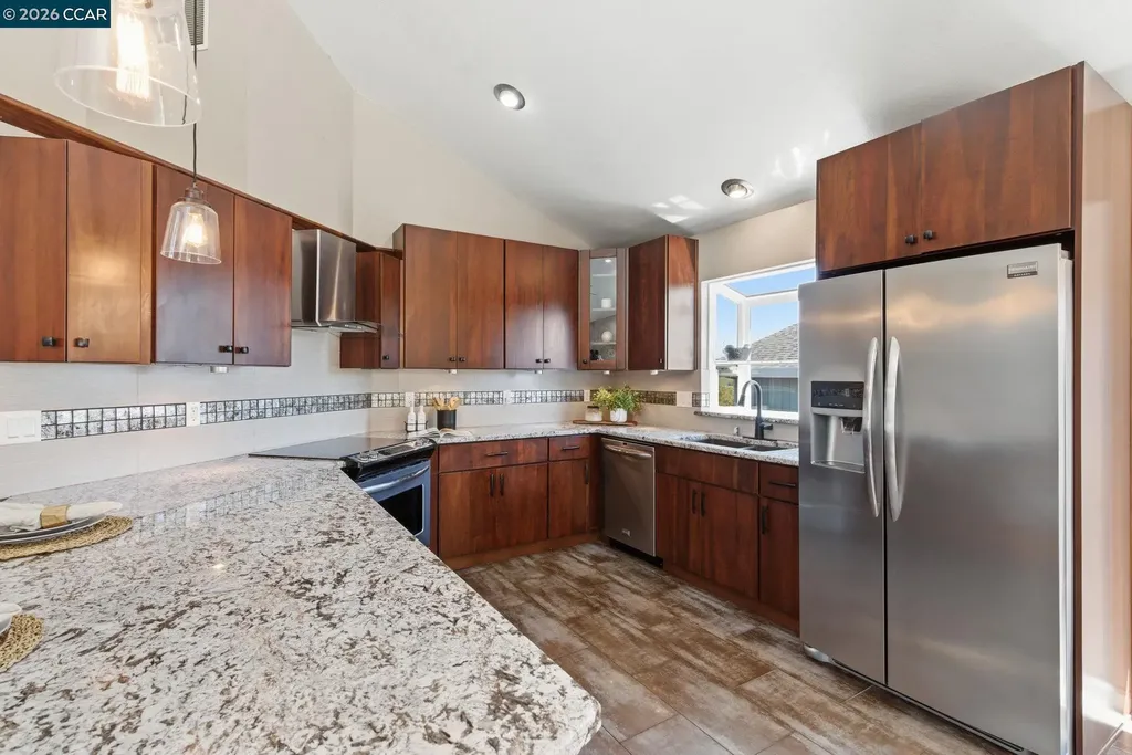 2280 Crest Avenue Martinez CA 94553
